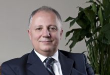 Bora: Kendi ayağımıza kurşun sıkıyoruz