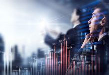 Ekonomistler iyimser ama siyasi riskler korkutuyor