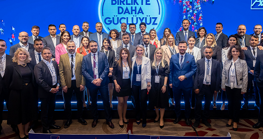 AXA acente toplantılarına Adana’dan başladı