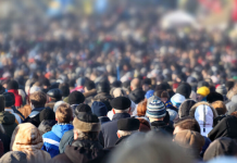 Çalışan her 100 kişi 30,6 çocuğu, 15,5 yaşlıya bakıyor