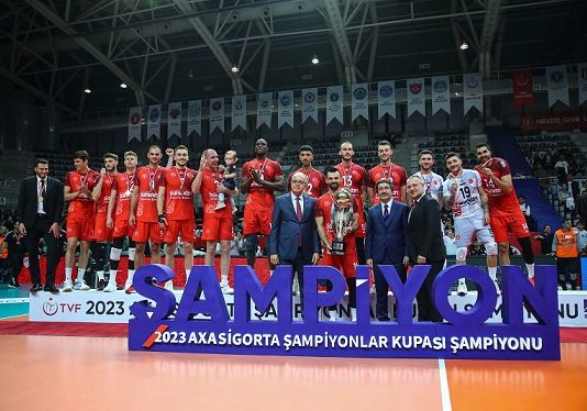 AXA Şampiyonlar Kupası Şampiyonu Ziraat Bankkart oldu