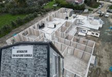 AXA’dan deprem bölgesine hüzünlü ama umutlu ziyaret