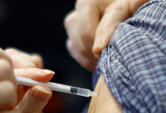 Covid aşılarının etkisi hakkında çarpıcı araştırma