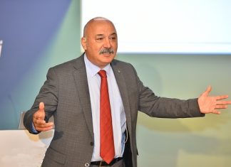 Gülen: Sigorta yoksulluğa geri düşüşü önleyen tek araç