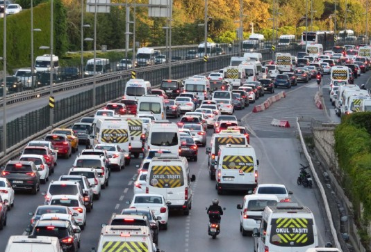 Trafiğe kayıtlı araç sayısı yüzde 77,6 arttı