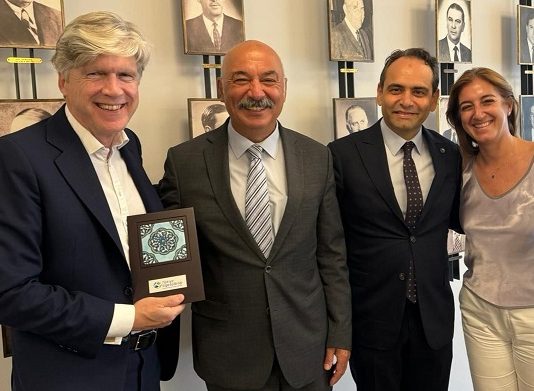 Uğur Gülen ve Özgür Obalı’dan Yunanistan’da önemli temaslar