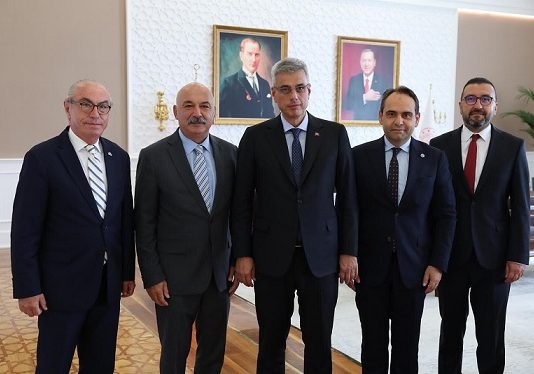 TSB’den Sağlık Bakanı Kemal Memişoglu’na ziyaret