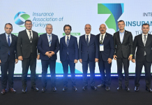 Sigorta Zirvesi’nde bir araya geldiler