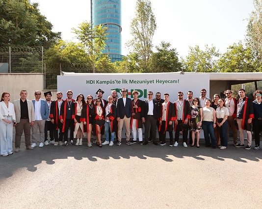 HDI Kampüs ilk mezunlarını verdi
