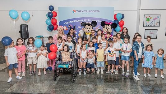 Çocuklar, dijital dünyadan ilham alarak çizdi