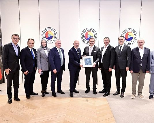 TSB’den TOBB Başkanı Hisarcıklıoğlu’na ziyaret