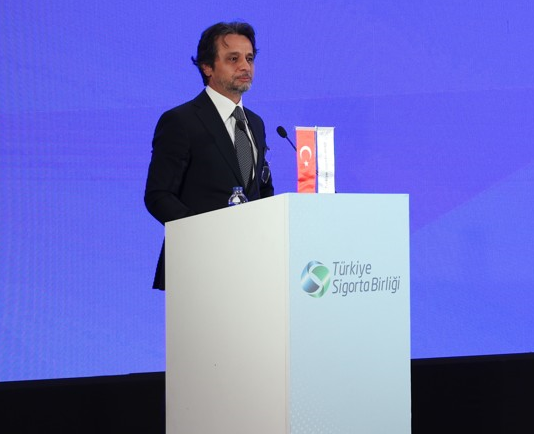 Davut Menteş’ten özel sağlık sigortaları ile ilgili çarpıcı açıklamalar