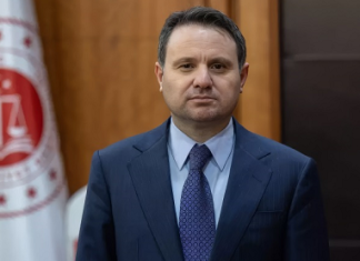 Bakan Gürlek açıkladı: Yasa dışı hasar aracılarına operasyon. 6 avukatlık ofisi, 20 şirkete baskın